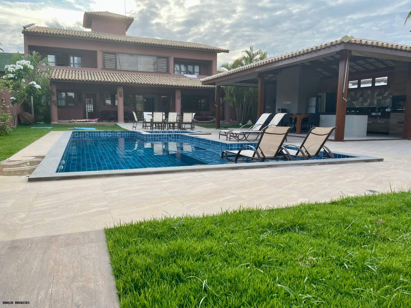 Casa, 5 quartos - Foto 1